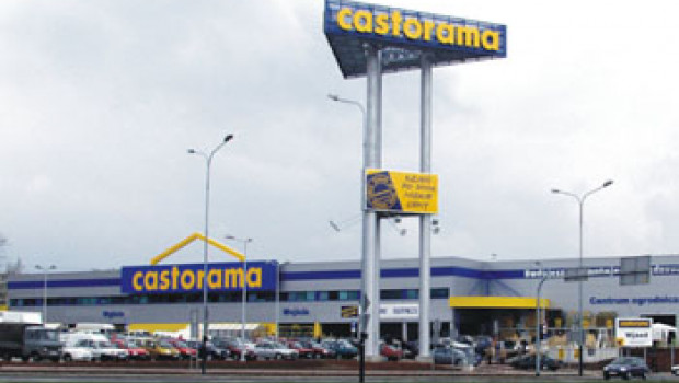 Kingfisher now has 19 stores in Poland trading under the Castorama banner. Russia shares many of the market characteristics of this country.
