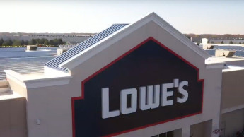 Quarterly sales at Lowe's continue to deteriorate