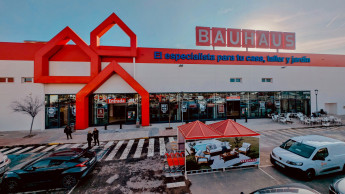 Bauhaus Alfafar in Valencia resumes operations